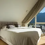 シャレー The Valley Queens *