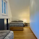 The Valley Queens シャレー ボヴェツ