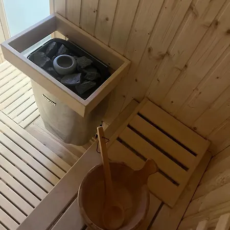 The Valley Queens シャレー