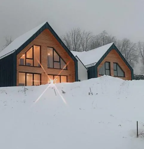 The Valley Queens בקתה בובק