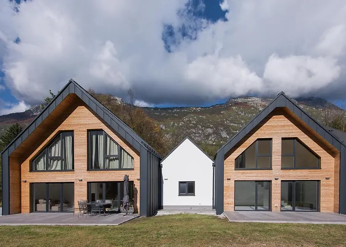 The Valley Queens בקתה בובק